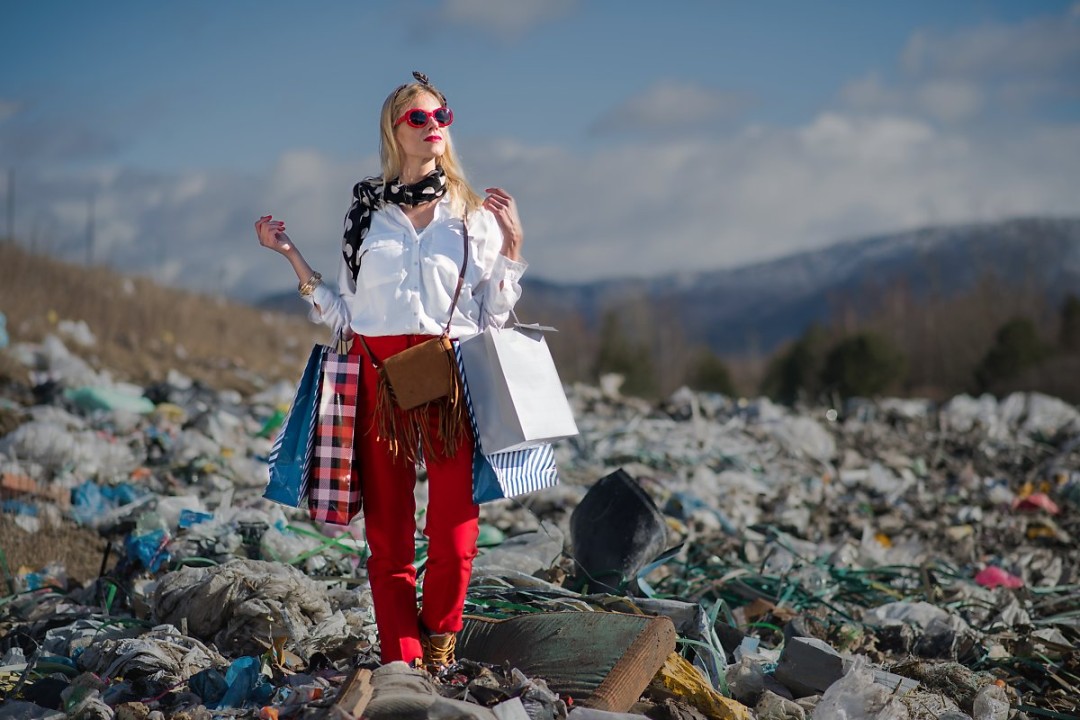 Fast fashion: the industry that destroys Our planet