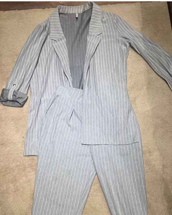 Stradivarus pant suit